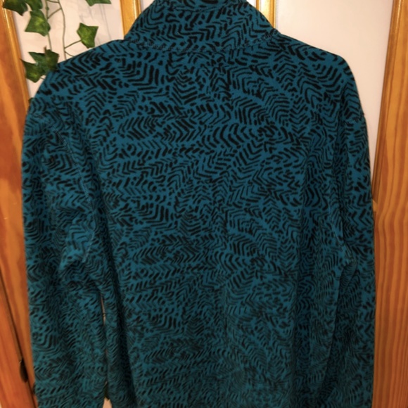 Chubbies Fleece Pullover - Picture 3 of 3